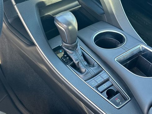 Used 2021 Toyota Avalon XLE image 30