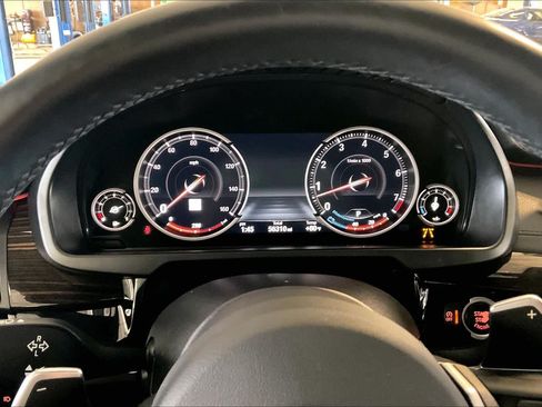 Used 2018 BMW X6 sDrive35i w/ M Sport Package RWD image 24