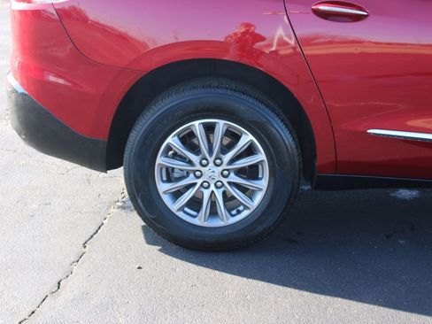 Used 2024 Buick Enclave Premium image 16