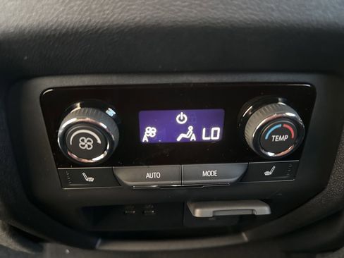 New 2026 Chevrolet Traverse RS w/ LPO, Floor Liner Package image 19