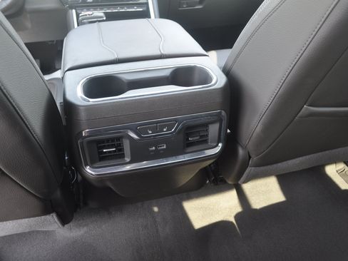 Used 2023 GMC Sierra 1500 Denali AWD/4WD image 12
