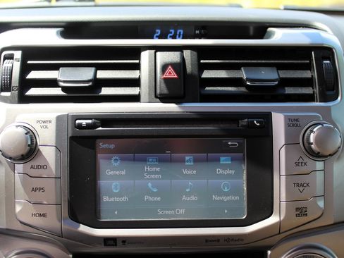 Used 2016 Toyota 4Runner Limited AWD/4WD image 16