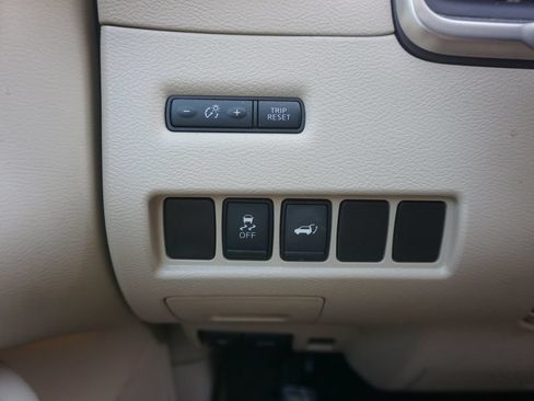 Used 2016 Nissan Murano SL FWD image 4