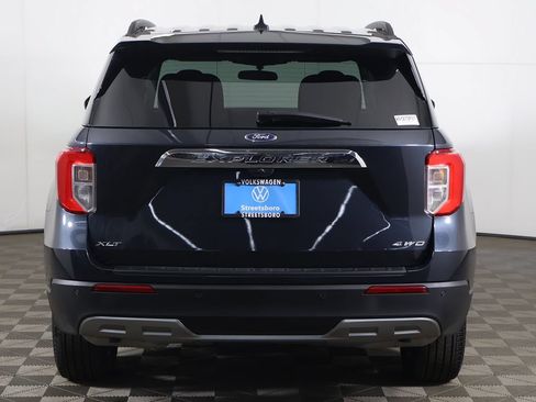 Used 2024 Ford Explorer XLT w/ Equipment Group 202A AWD/4WD image 11