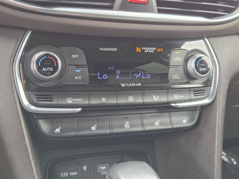 Used 2020 Hyundai Santa Fe Limited FWD image 11
