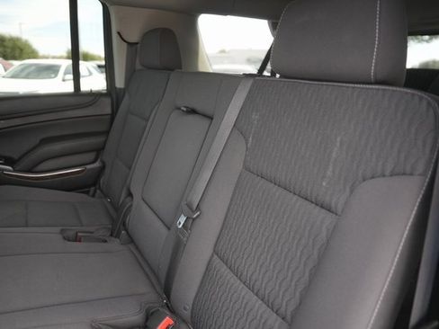 Used 2018 Chevrolet Suburban LS image 13
