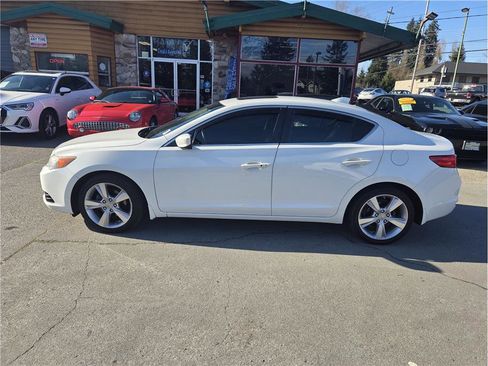 Used 2014 Acura ILX w/ Premium Package image 5