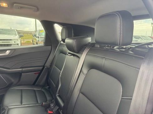 Used 2025 Ford Escape Platinum AWD/4WD image 16