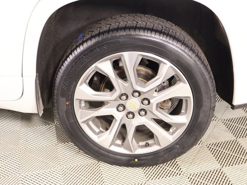 Used 2021 Chevrolet Traverse Premier w/ LPO, Floor Liner Package AWD/4WD image 22