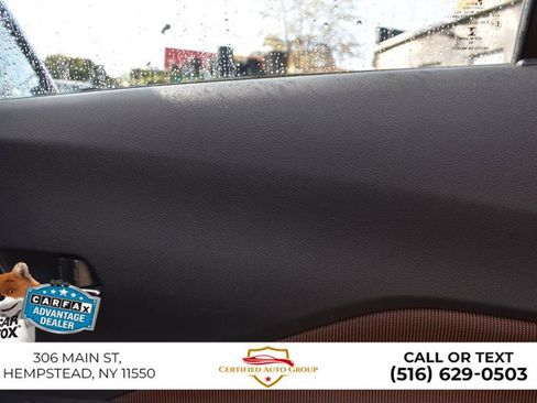 Used 2020 Nissan Kicks SR image 26