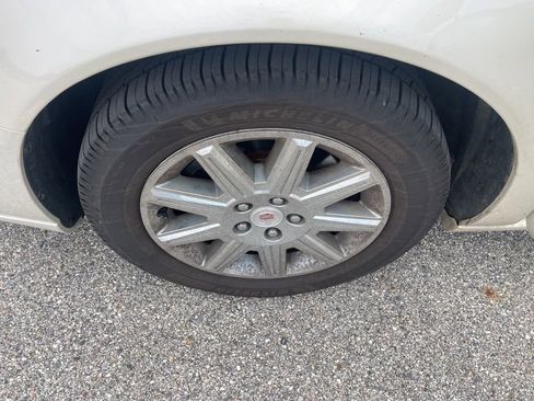 Used 2010 Cadillac DTS Premium w/ Driver Awareness Package image 19