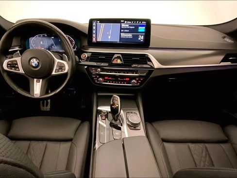 Used 2023 BMW 530i xDrive w/ M Sport Package AWD/4WD image 16