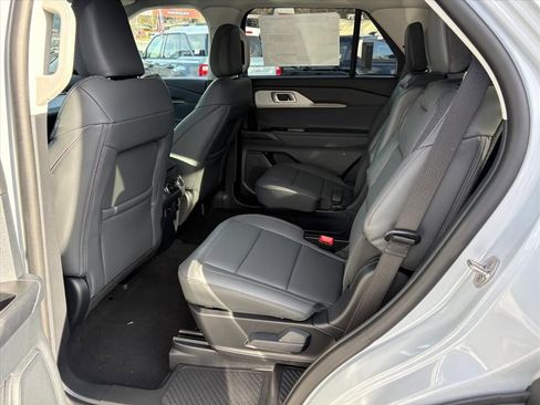 New 2026 Ford Explorer Active w/ Active Comfort Package AWD/4WD image 17