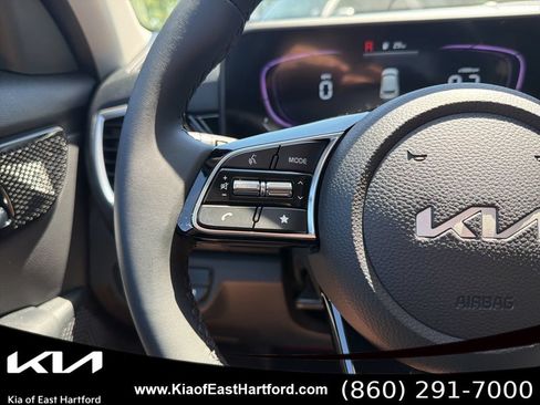 New 2026 Kia Seltos S AWD/4WD image 32