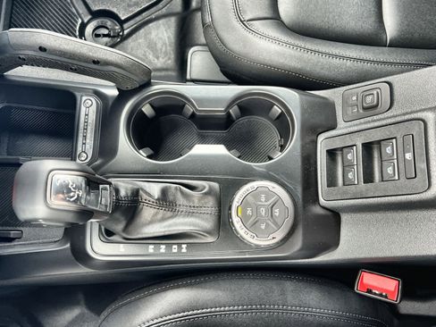 New 2025 Ford Bronco Badlands image 22