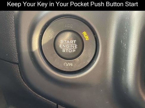 Used 2021 Jeep Wrangler Unlimited Sahara image 8