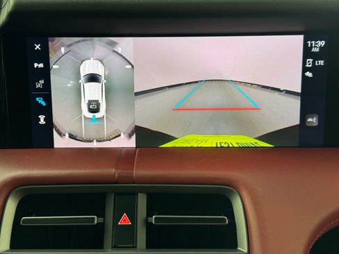 Used 2022 Porsche Taycan Turbo S image 33