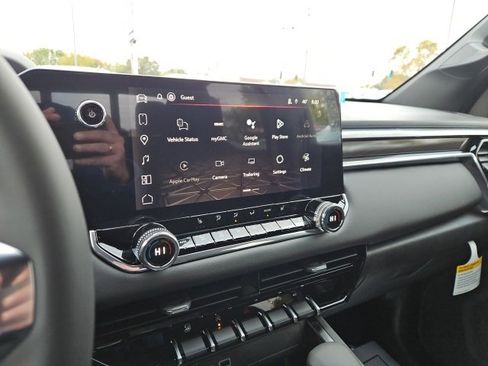 New 2026 GMC Canyon Elevation w/ Convenience Package image 32