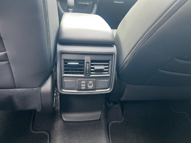 Used 2026 Subaru Forester Premium AWD/4WD image 17
