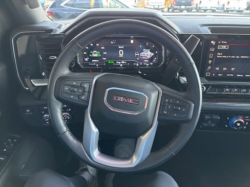 Used 2023 GMC Sierra 1500 Elevation image 10