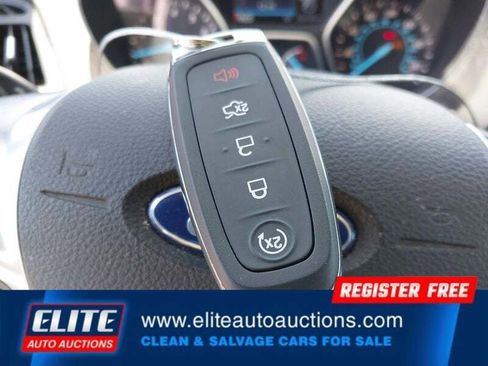 Used 2015 Ford Escape Titanium AWD/4WD image 22