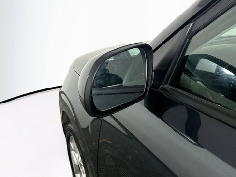 Used 2025 Kia Soul LX w/ LX Technology Package image 16