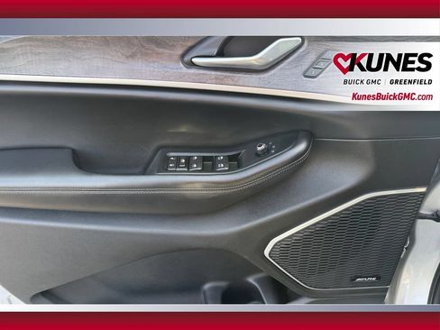 Used 2024 Jeep Grand Cherokee Limited 4xe AWD/4WD image 28