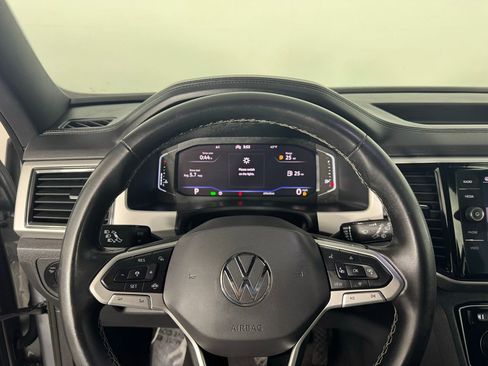Used 2022 Volkswagen Atlas Cross Sport SE image 17