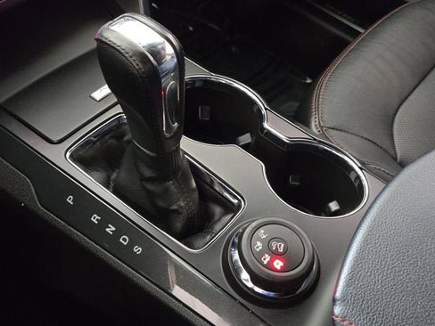 Used 2018 Ford Explorer Sport image 26
