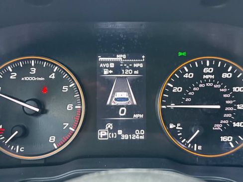 Used 2025 Subaru Crosstrek 2.5i Wilderness w/ Crosstrek Mirror Package AWD/4WD image 17