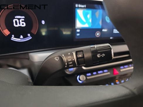 Certified 2025 Hyundai Sonata SE image 17