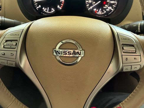 Used 2016 Nissan Altima 2.5 SL w/ 2.5 Technology Package FWD image 14