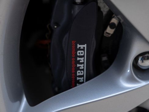 Used 2019 Ferrari Portofino Base image 38