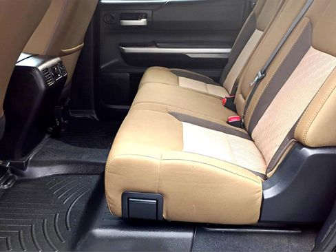 Used 2015 Toyota Tundra SR5 image 10