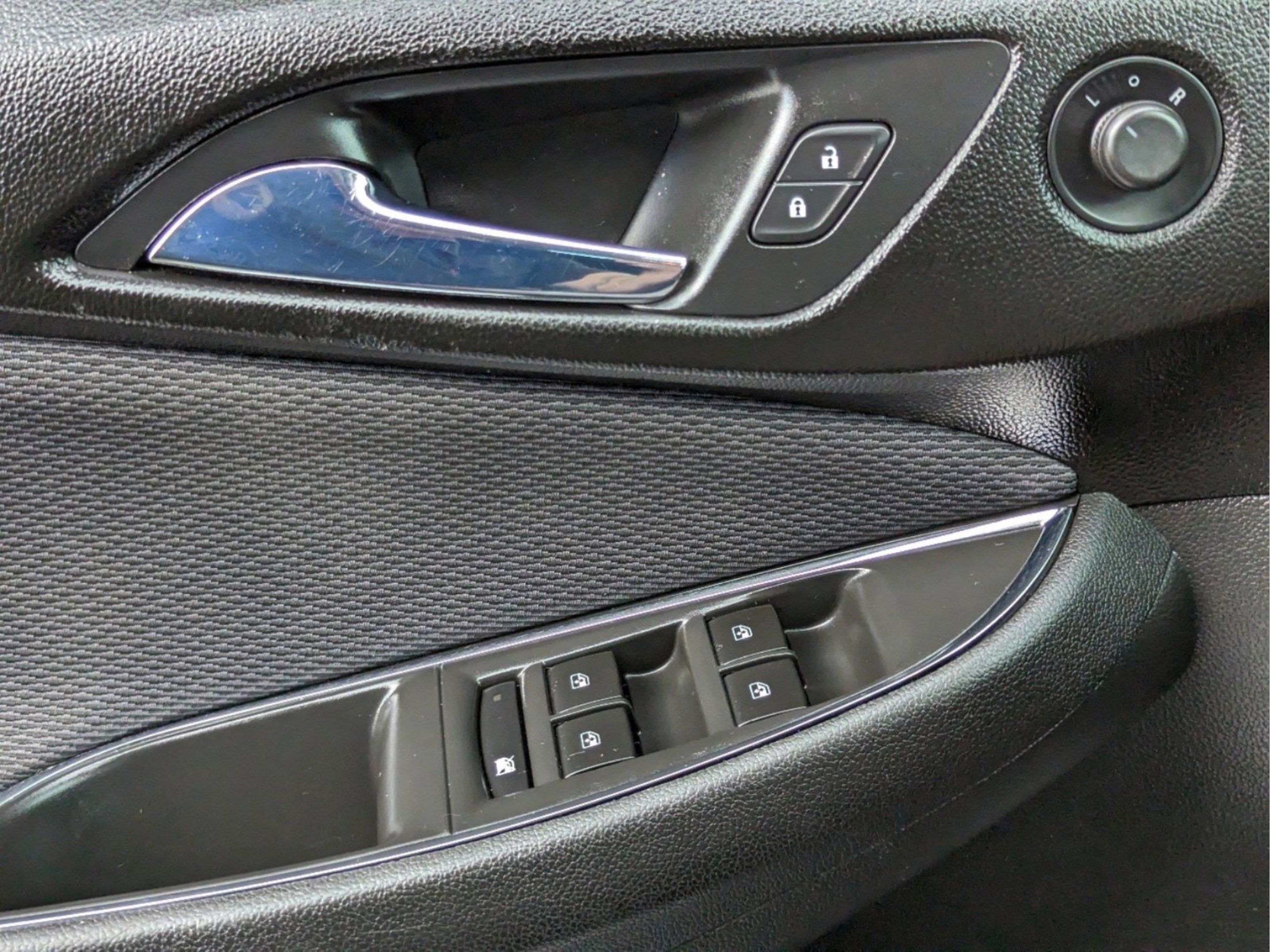 Used 2017 Chevrolet Cruze LT w/ Convenience Package FWD image 55