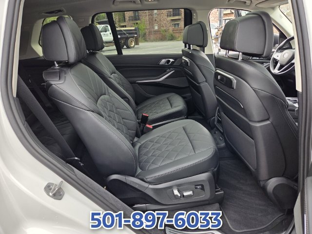 Used 2024 BMW X7 xDrive40i AWD/4WD image 16