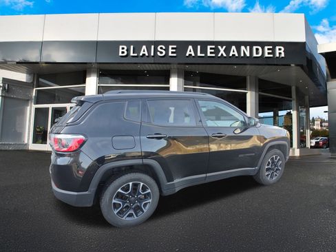 Used 2019 Jeep Compass Sport image 4