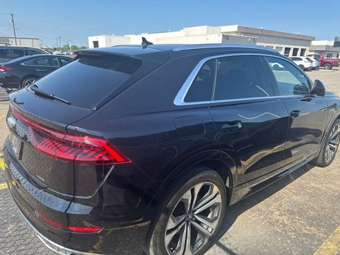 Used 2019 Audi Q8 Prestige AWD/4WD image 12
