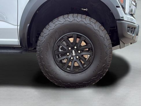 Used 2025 Ford F150 Raptor image 26