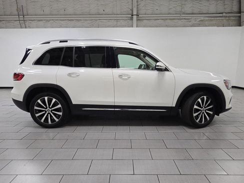 Used 2022 Mercedes-Benz GLB 250 4MATIC image 18