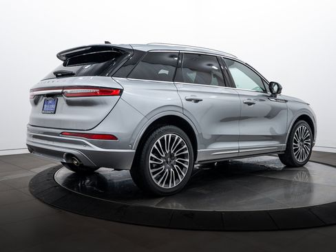 Used 2022 Lincoln Corsair Reserve w/ Equipment Group 201A image 4