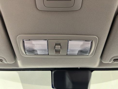 Used 2022 Nissan Frontier SV w/ Technology Package AWD/4WD image 30