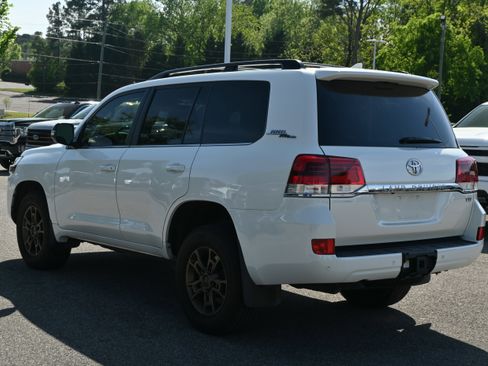 Used 2020 Toyota Land Cruiser Heritage Edition image 11