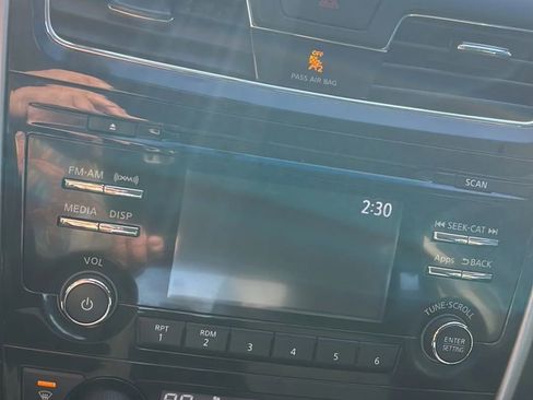 Used 2015 Nissan Altima 2.5 SV image 38