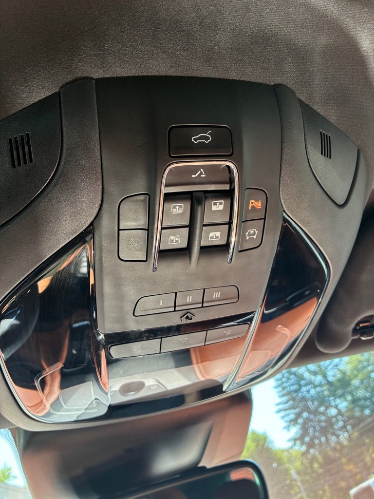 Used 2019 Maserati Levante AWD/4WD image 41