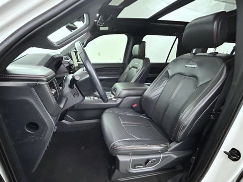 Used 2024 Ford Expedition Max Platinum AWD/4WD image 11