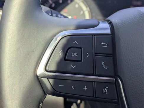 Used 2021 Toyota Highlander XLE image 30