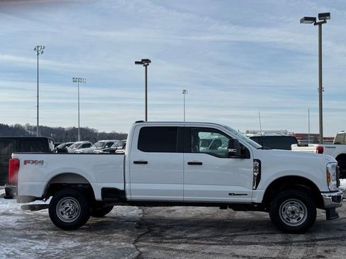 Used 2024 Ford F250 XL w/ FX4 Off-Road Package image 37
