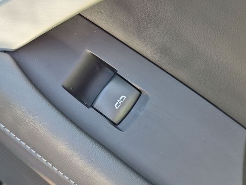 Used 2019 Chevrolet Camaro SS RWD image 31