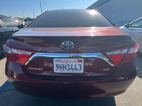 Used 2017 Toyota Camry LE FWD image 5